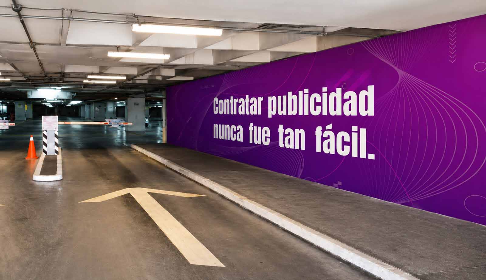 Muro Publicitario en Estacionamiento, AVERANDA